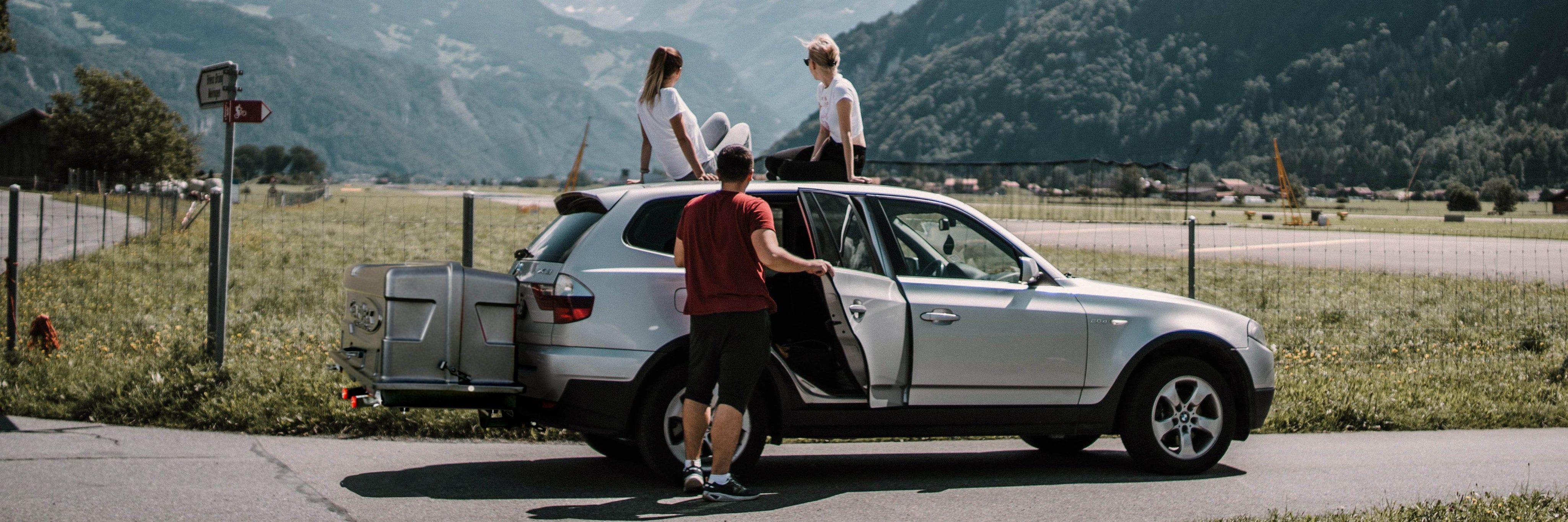 Essential Gear for Memorable Road Trips - Let's Go Aero